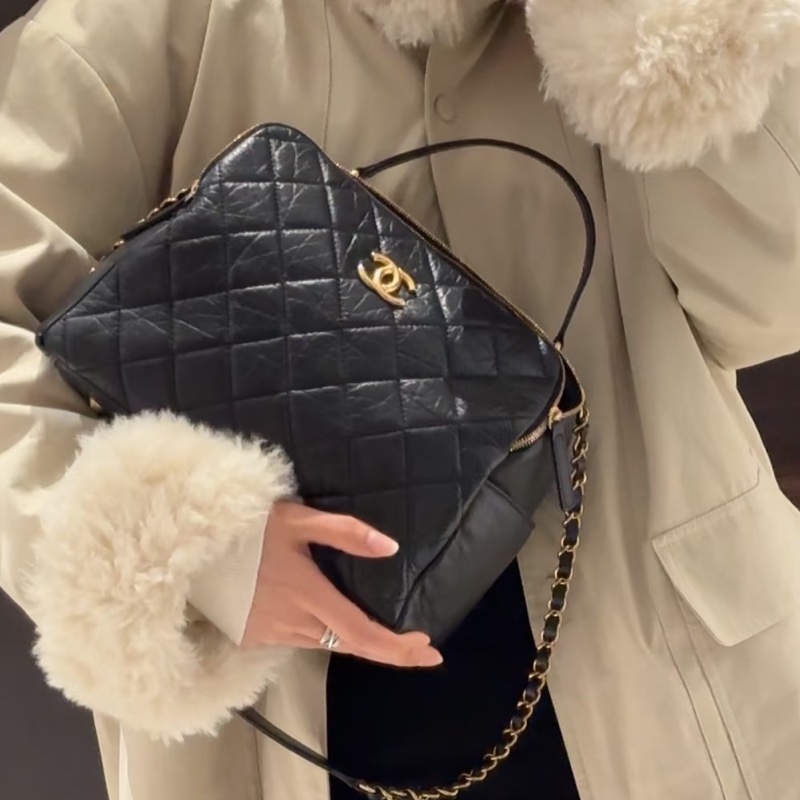 CHANEL香奈兒23C黑金保齡球包Bowling Bag🎱-28