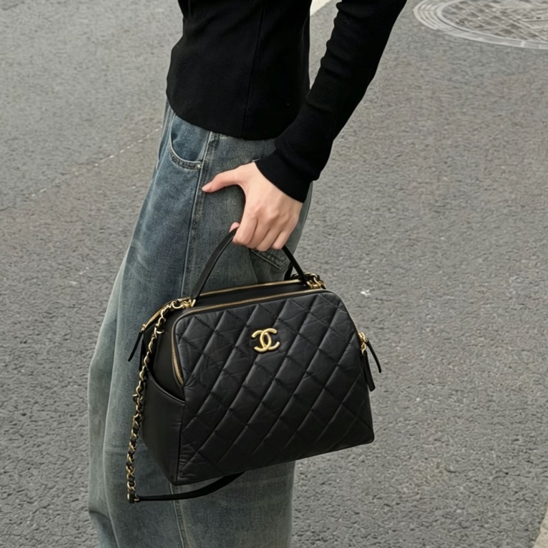 CHANEL香奈兒23C黑金保齡球包Bowling Bag🎱-34
