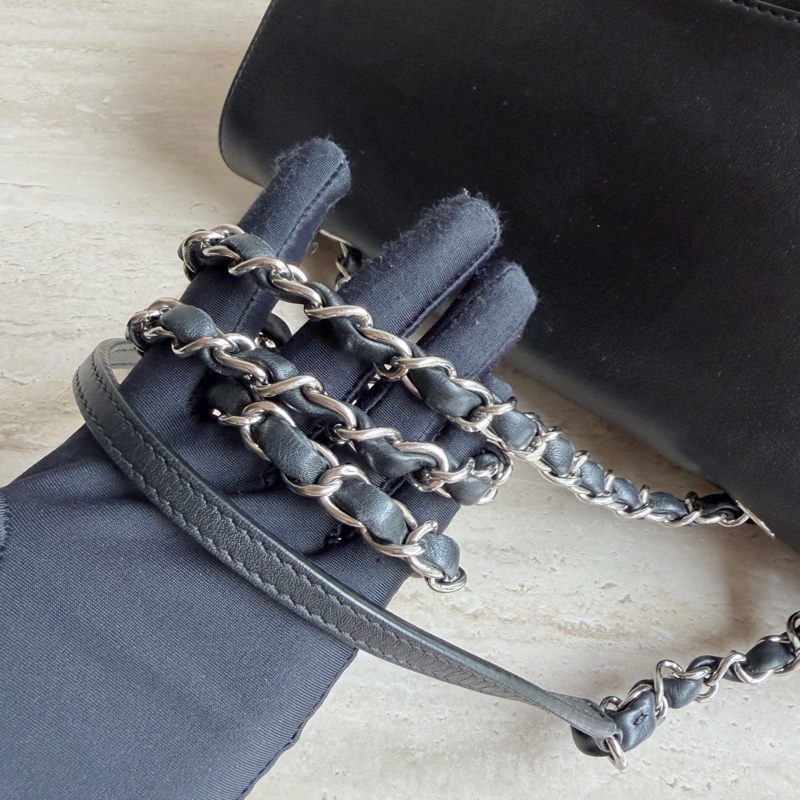 Chanel香奈兒黑銀牛皮風琴口蓋包+21開 底長29cm 無附件-14