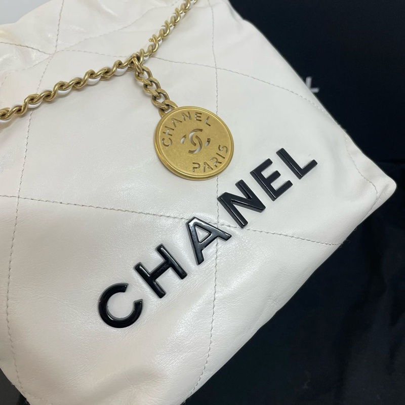 新低價 閒置新 Chanel/香奈兒mini 22bag  晶片款 可愛俏皮小巧精緻  尺寸：20*19*6  2025年購入-2