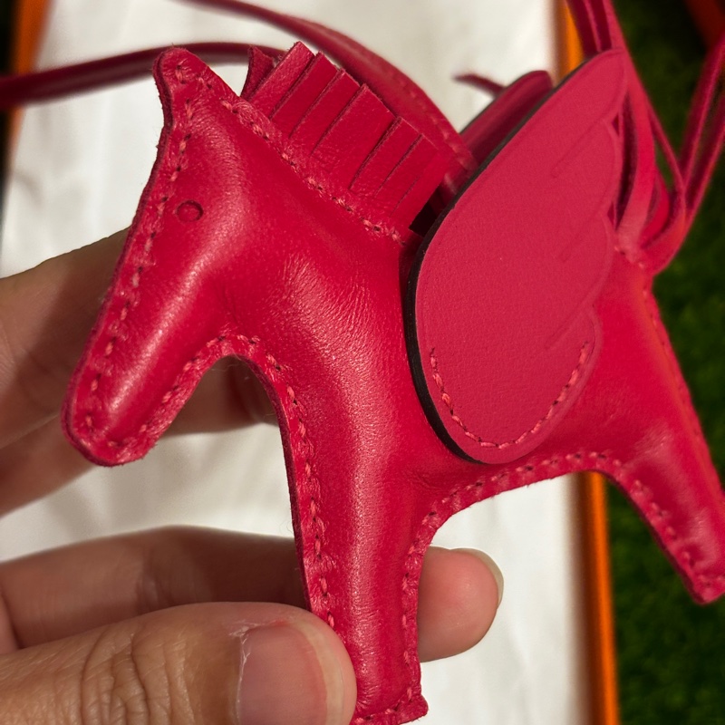 HERMES 桃紅飛馬-2