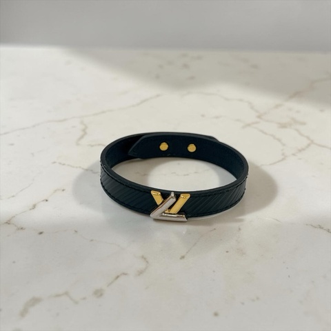 莉亞精品♡ LV黑色水波紋皮帶手環 19cm 二手美品