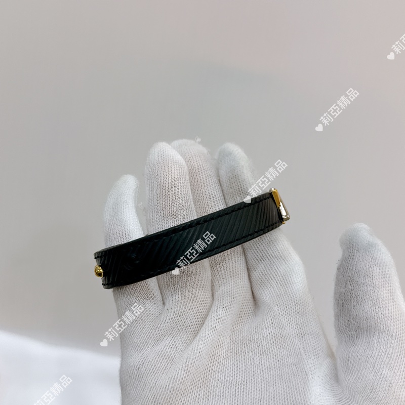 莉亞精品♡ LV黑色水波紋皮帶手環 19cm 二手美品-4