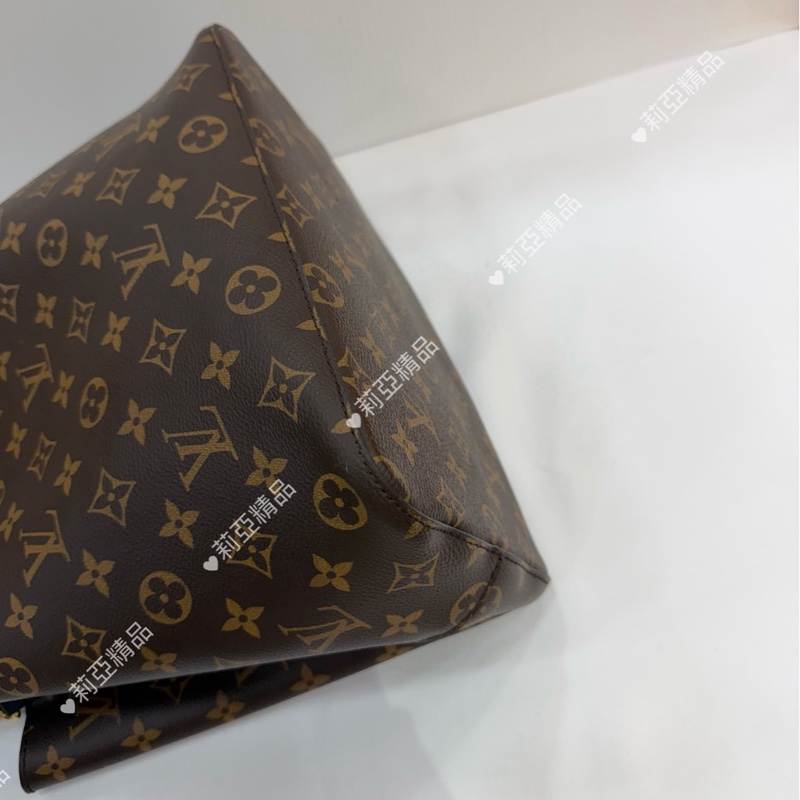 莉亞精品♡ LV M44020黑水桶包 二手-6