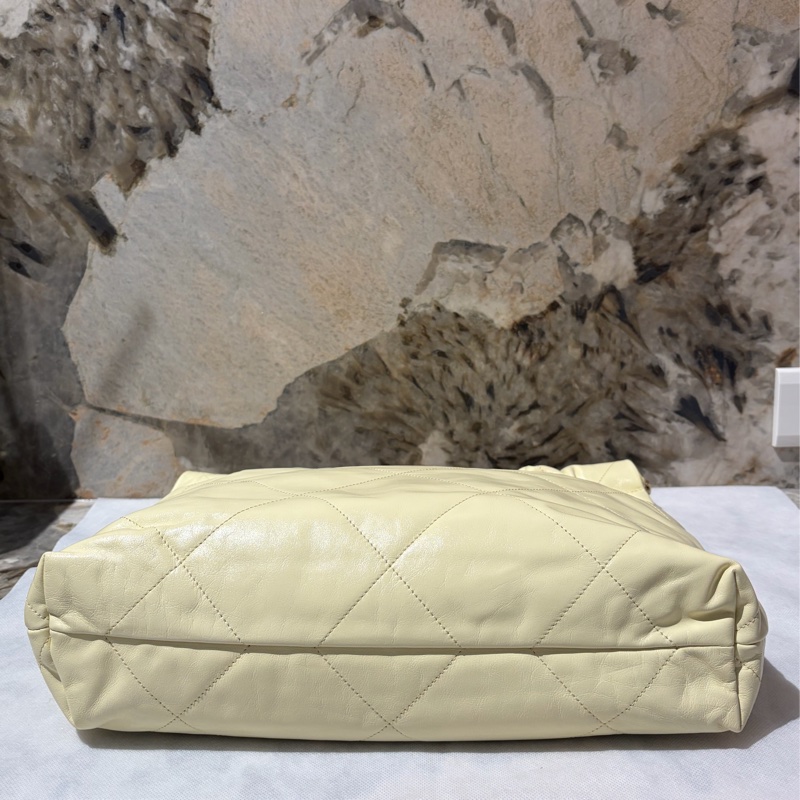 Chanel 淺黃金釦羊皮22bag-4