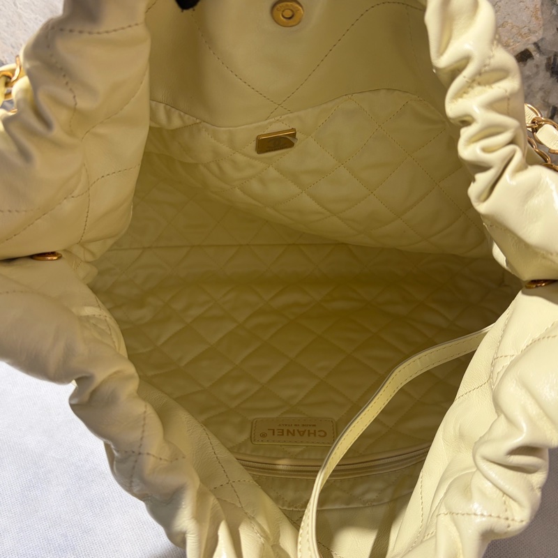 Chanel 淺黃金釦羊皮22bag-8