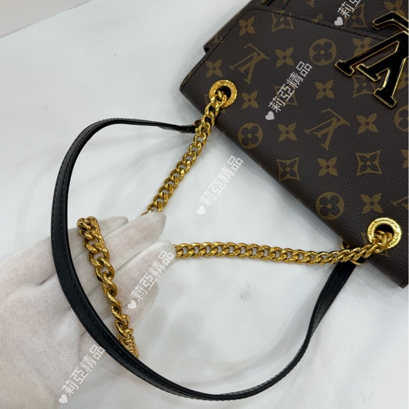 莉亞精品♡ LV M45592 Passy老花郵差包 二手-11