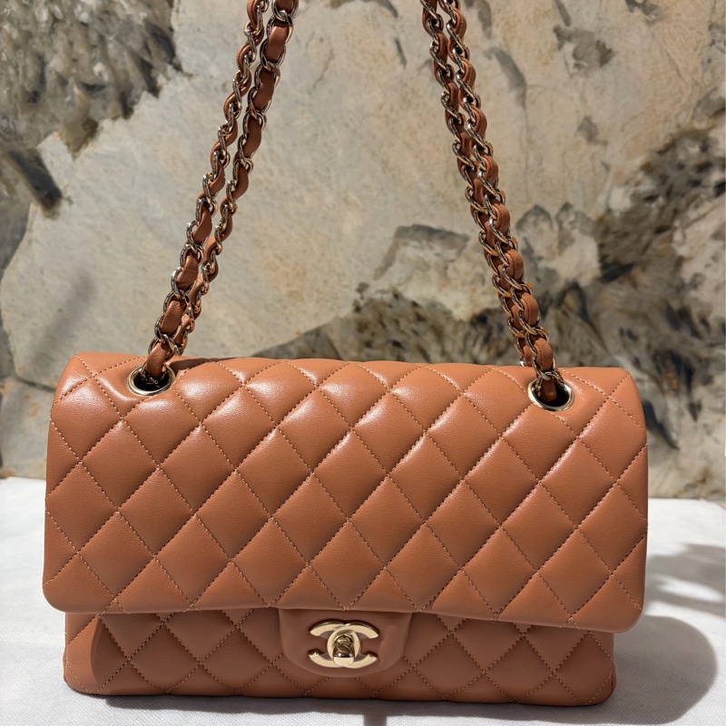 Chanel 焦糖色金釦羊皮CF25-0
