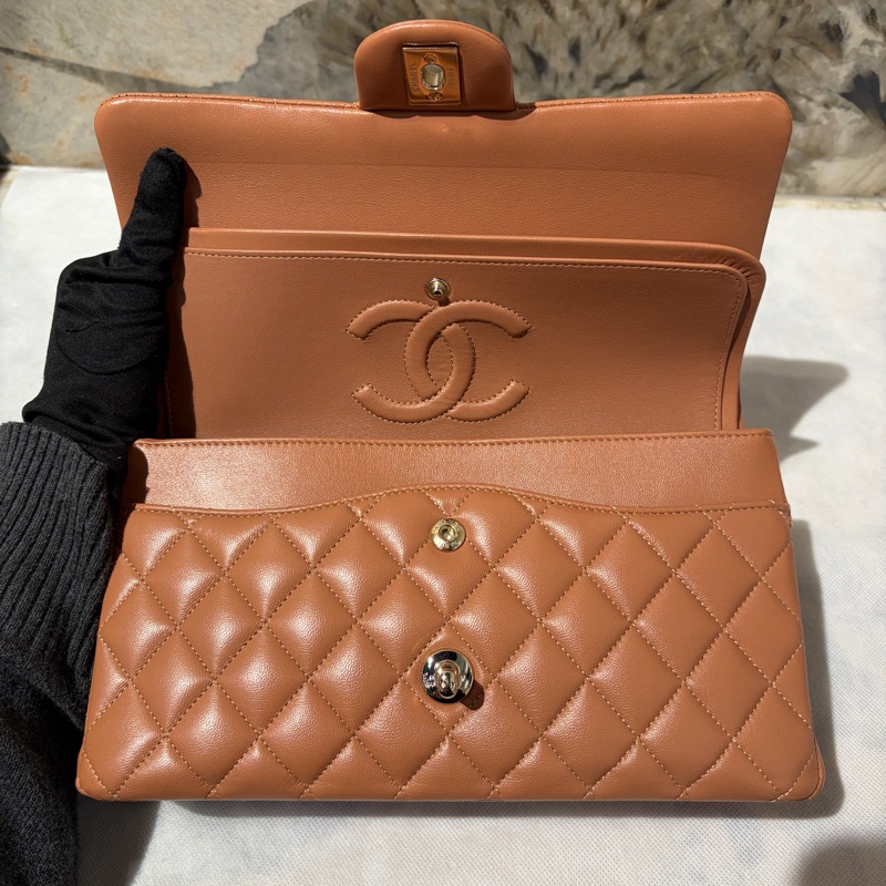 Chanel 焦糖色金釦羊皮CF25-8