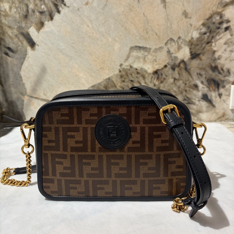 Fendi 咖色F F  PVC 老花相機包-0