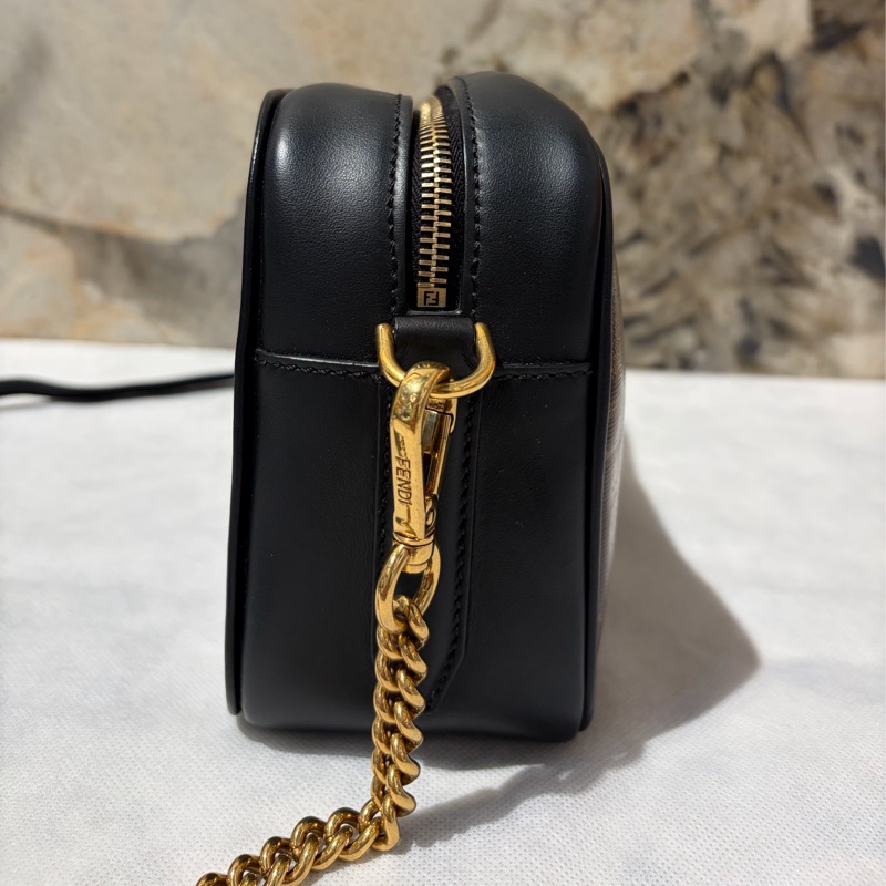 Fendi 咖色F F  PVC 老花相機包-4