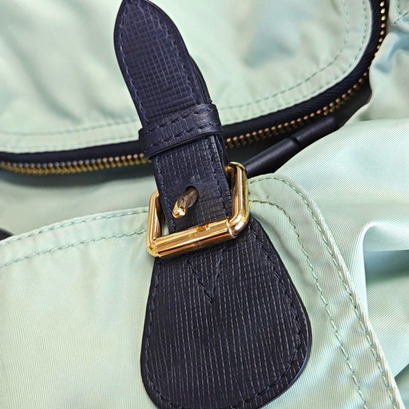 Burberry 尼龍後背包｜淺綠/灰綠 輕便實用 休閒百搭款-5