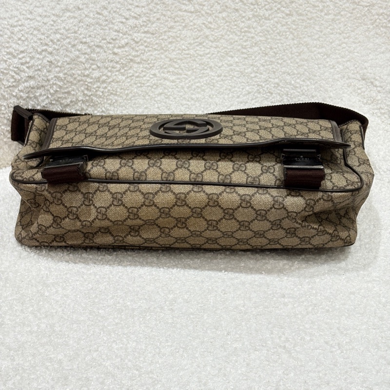 GUCCI古馳 大容量老花Logo徽標 帆布拼皮 郵差包單肩斜挎包 男女同款情侶款 烏木色拼深棕色 尺寸：37x9x23 無配件：單品-4