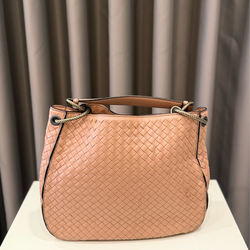 BOTTEGA VENETA 寶緹嘉Bv編織小羊皮單肩包牡丹粉-1
