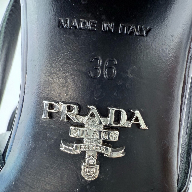 Prada普拉達 黑色漆皮高跟涼鞋 36碼 已貼底🧡-9