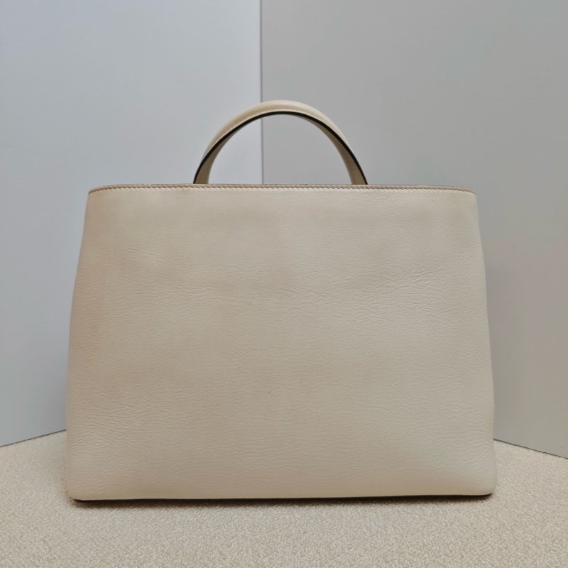 Fendi/芬迪 白色手提花朵托特包牛皮材質 米白色-2