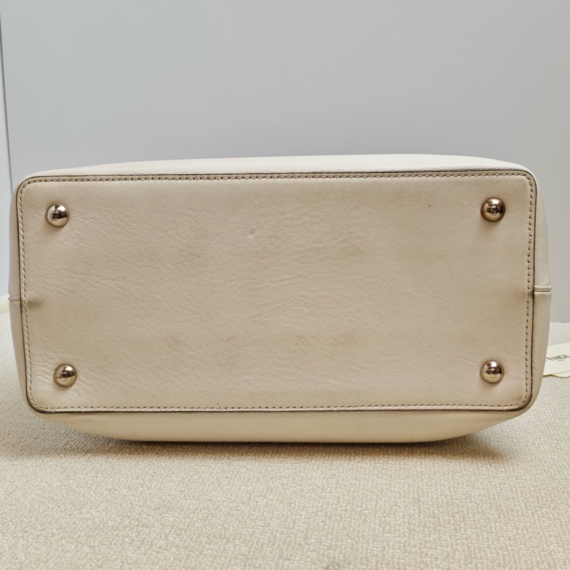 Fendi/芬迪 白色手提花朵托特包牛皮材質 米白色-6