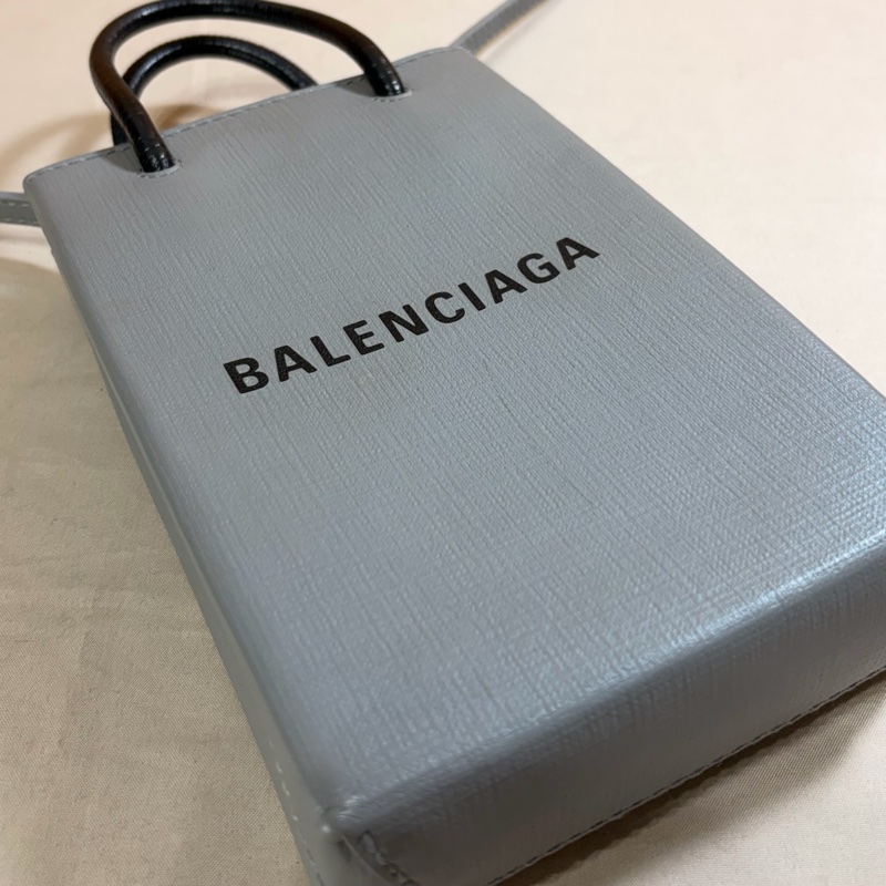 ‼️全台最甜 Balenciaga 巴黎世家 logo 灰紙袋包 肩背斜背包-9