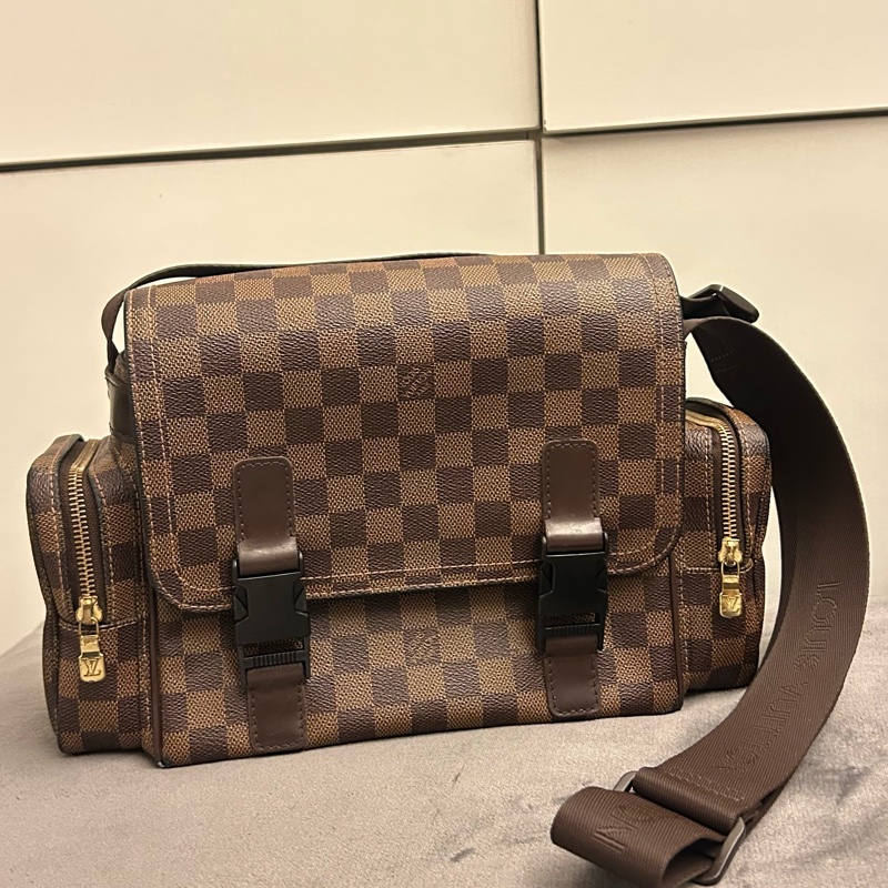 Louis Vuitton Damier LV Reporter Melville Messenger Bag-0