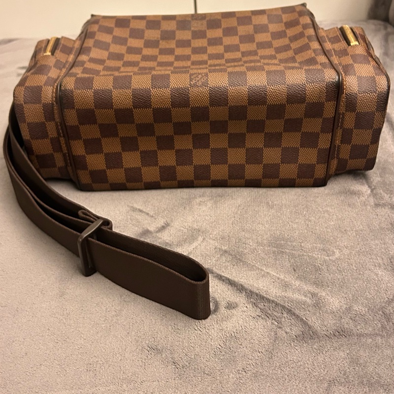Louis Vuitton Damier LV Reporter Melville Messenger Bag-4