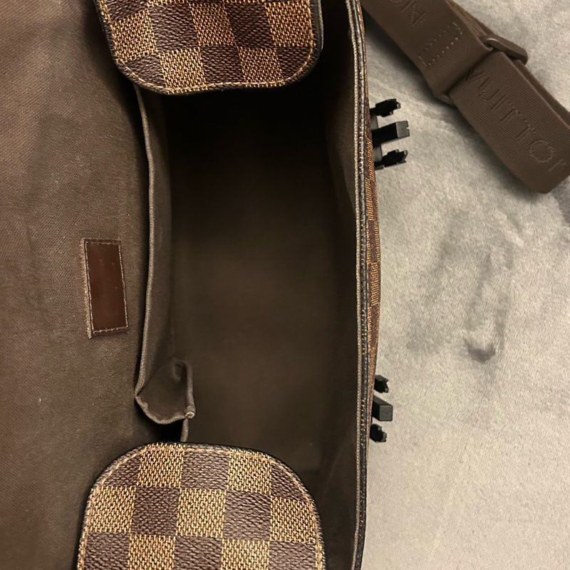 Louis Vuitton Damier LV Reporter Melville Messenger Bag-7