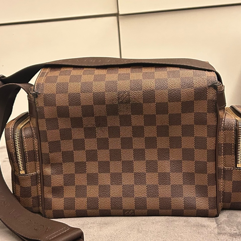 Louis Vuitton Damier LV Reporter Melville Messenger Bag-10