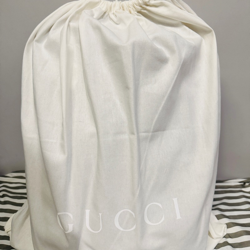 全新 Gucci GG Emblem 男士背包-3