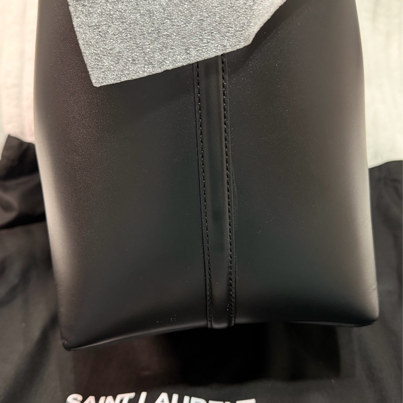 ✨全新未拆封 YSL黑金LE 37小牛皮水桶包-9