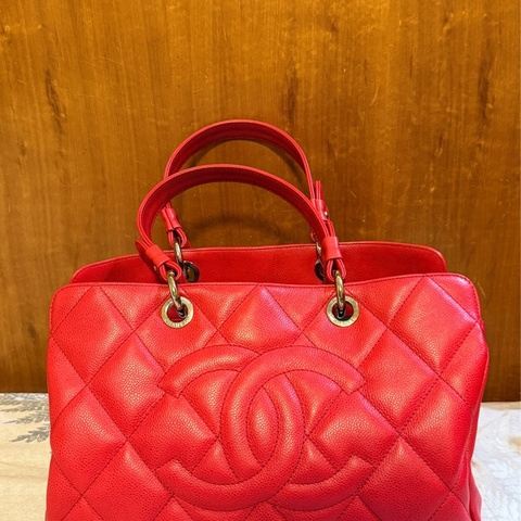 Chanel 粉色菱格紋魚子醬牛皮 CC Timeless 軟式購物袋