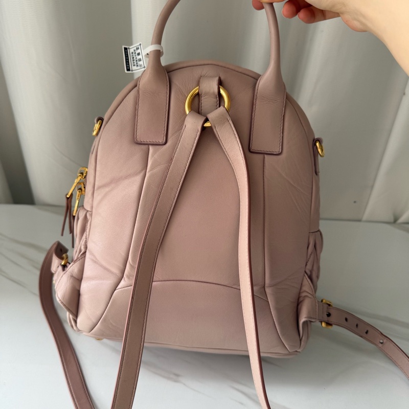 Miu Miu • 裸粉色褶皺羊皮雙肩包-1
