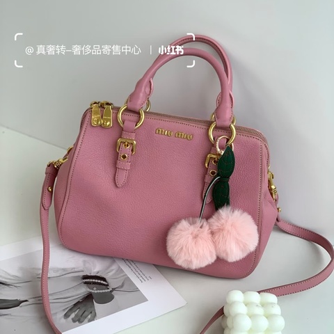 Miu Miu · 櫻花粉牛皮波士頓包 金釦