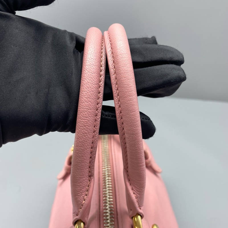 Miu Miu · 櫻花粉牛皮波士頓包 金釦-7