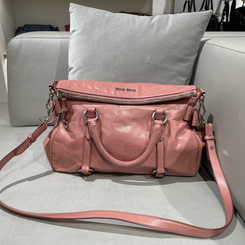 Miu Miu • 粉色油臘牛皮機車包-2