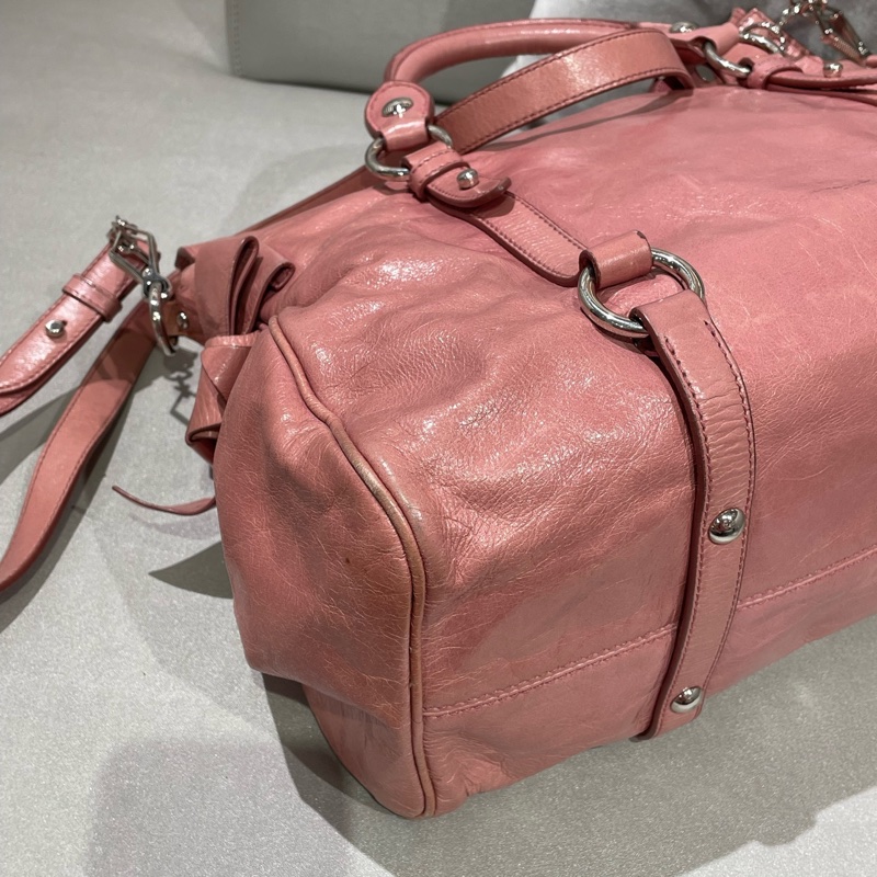 Miu Miu • 粉色油臘牛皮機車包-9