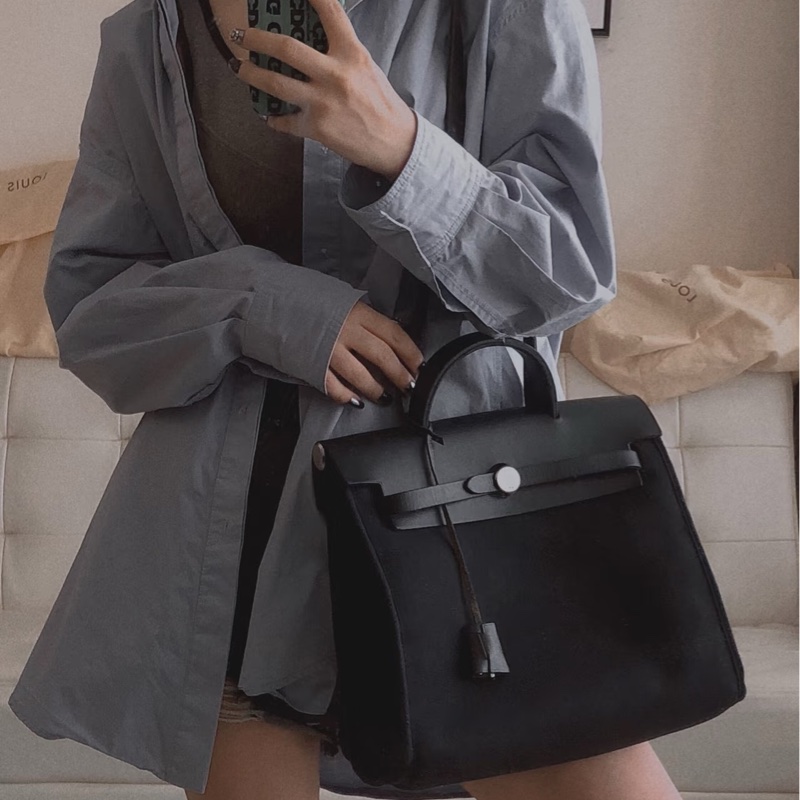 ✨Herbag 黑色銀扣後背包 雙替換帶95新🖤-1