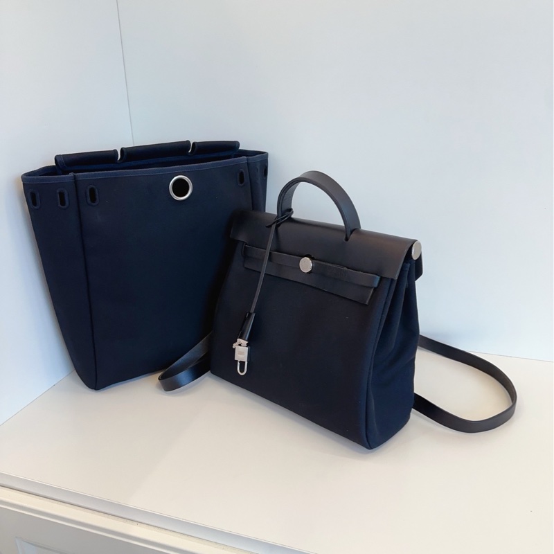 ✨Herbag 黑色銀扣後背包 雙替換帶95新🖤-5