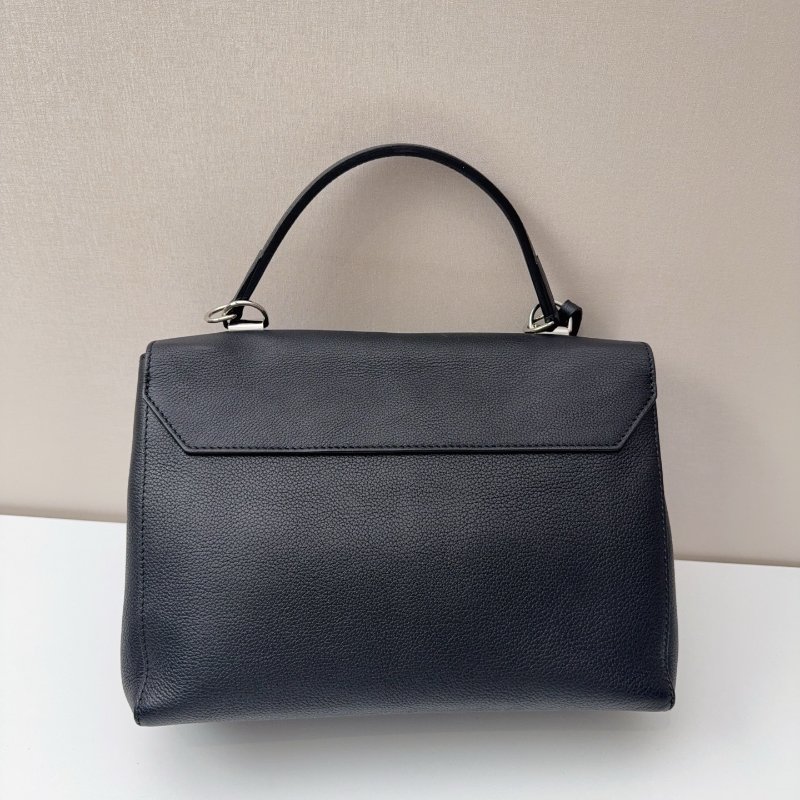 路易威登/Louis Vuitton Lock me中號黑色全皮鏈條手提包-1