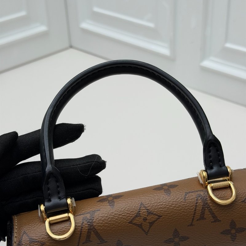 芯片款 路易威登/Louis Vuitton Tilsitt拼色金扣扇子包-5