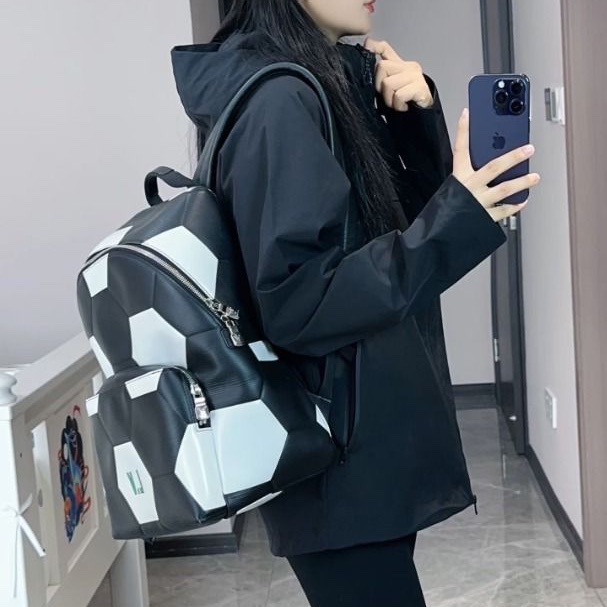 LV 世界杯限定水波紋後背包黑白熊貓配色 牛皮28*40*20  95新 配件塵袋-0
