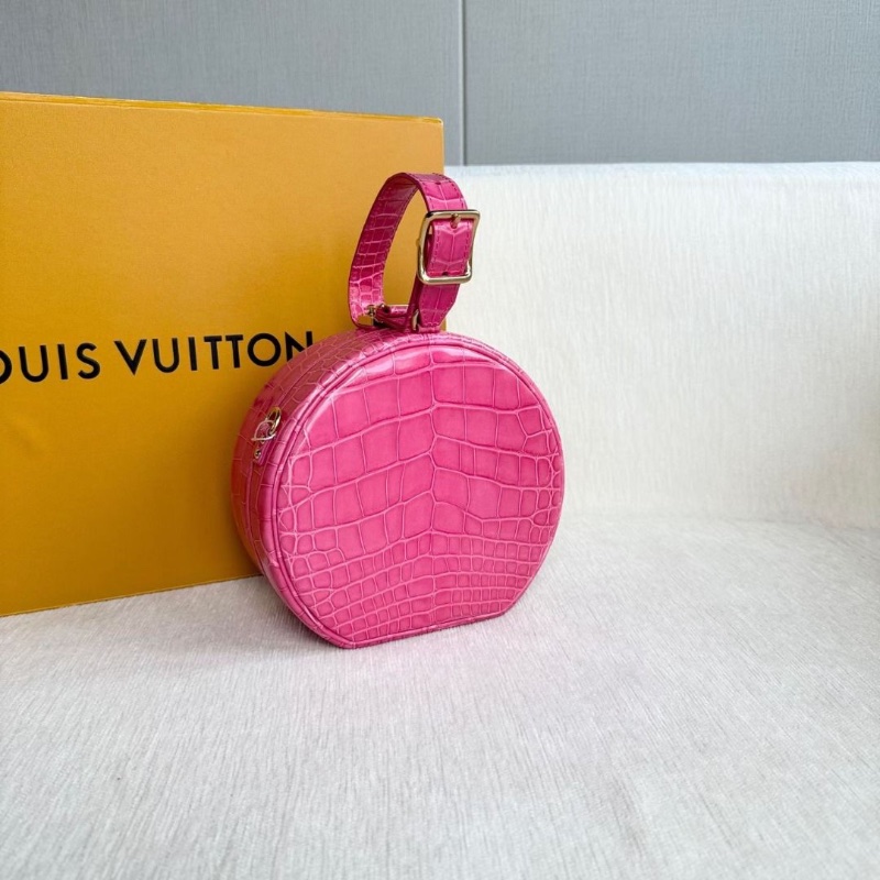 LV 粉色鱷魚皮硬圓餅 10*16*8  95新 配件塵袋 肩帶 皮牌-4