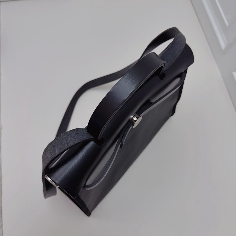 閒置新 Hermes愛馬仕 Herbag31黑色Toile H防水帆佈手提包-4