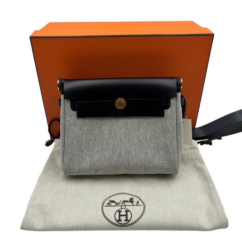 【美收精品】HERMES Mini Herbag 20cm C-447【隔月月中將轉賣至日本 上架期限30天】-17