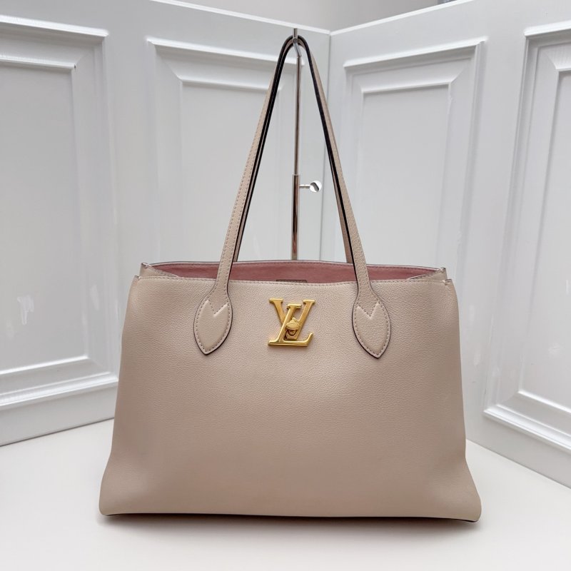 芯片款 路易威登/Louis Vuitton Lockme Shopper 淺杏/奶杏色托特包-0