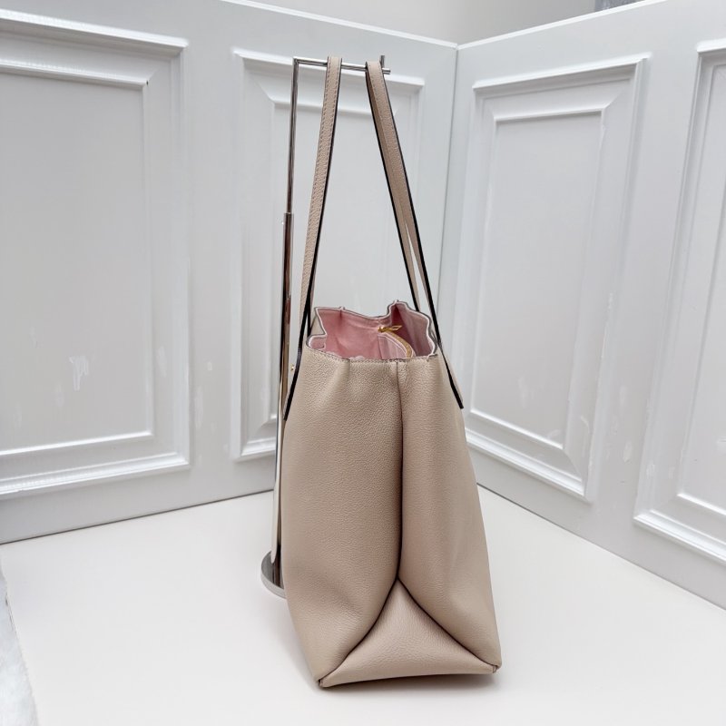 芯片款 路易威登/Louis Vuitton Lockme Shopper 淺杏/奶杏色托特包-2