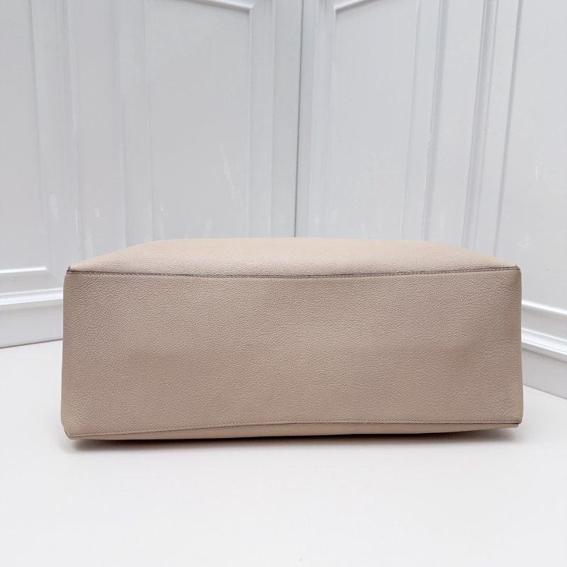 芯片款 路易威登/Louis Vuitton Lockme Shopper 淺杏/奶杏色托特包-4