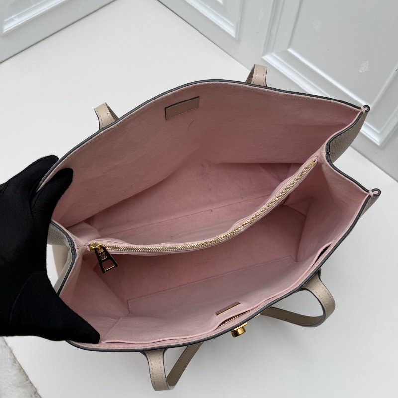 芯片款 路易威登/Louis Vuitton Lockme Shopper 淺杏/奶杏色托特包-8
