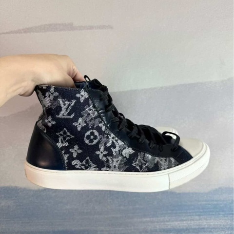 Louis Vuitton lv板鞋