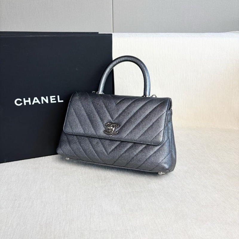 Chanel V紋Cocohandle小號 深灰色 銀扣 荔枝皮 22*14*8  95新 配件肩帶 盒子 塵袋-2