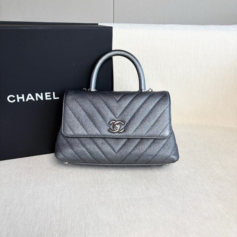 Chanel V紋Cocohandle小號 深灰色 銀扣 荔枝皮 22*14*8  95新 配件肩帶 盒子 塵袋-5