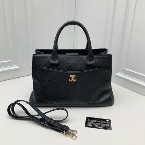 香奈兒/Chanel 黑金荔枝托特包